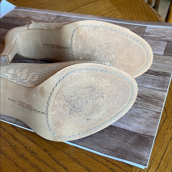 Vince Camuto Tan Perforated Sandals - Picture 6 of 8